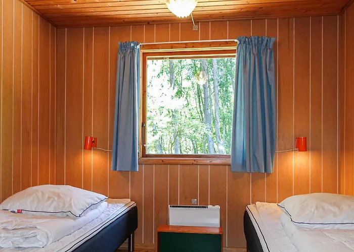 A In With 3 Bedrooms *